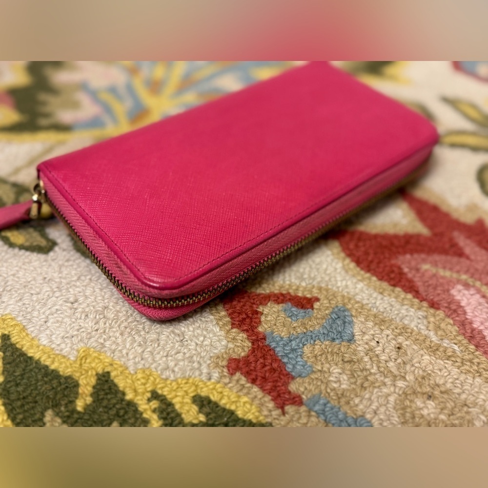 PRADA Saffiano Lux Leather Barbie Peonia Pink Continental Zip-Around Wallet - Picture 10 of 16